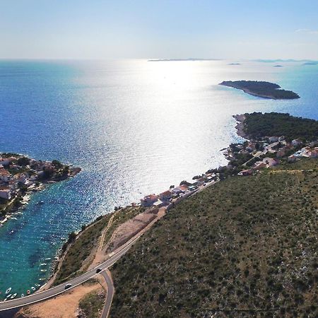 Apartments By The Sea Bilo, Primosten - 14601 Екстериор снимка