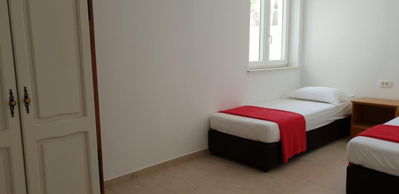 Apartments By The Sea Bilo, Primosten - 14601 Екстериор снимка