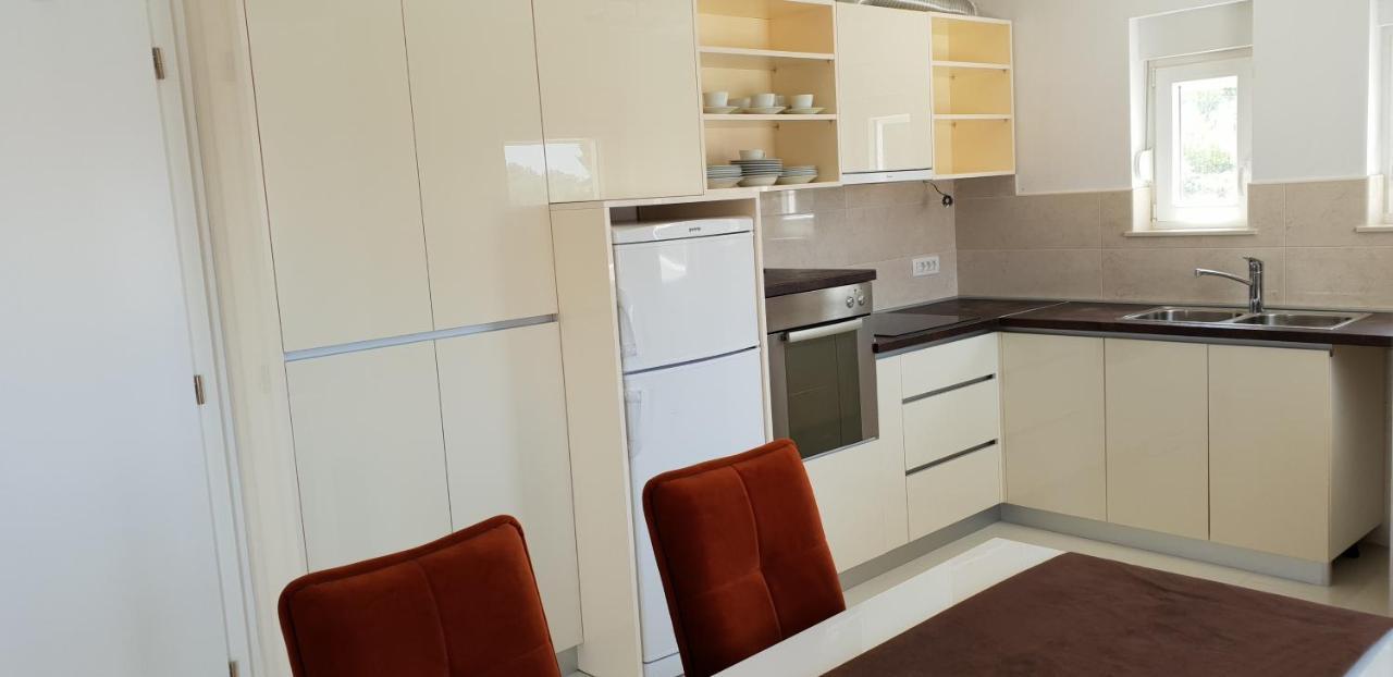 Apartments By The Sea Bilo, Primosten - 14601 Екстериор снимка