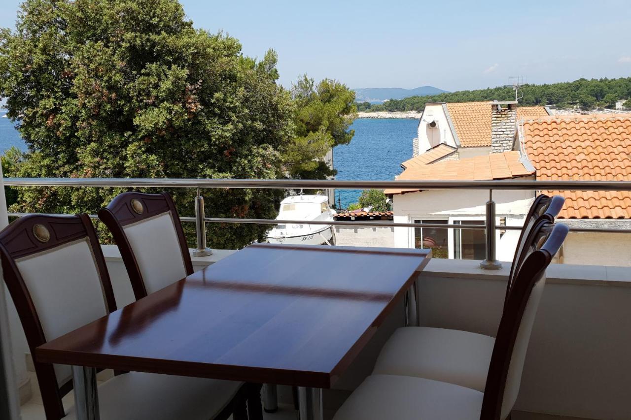 Apartments By The Sea Bilo, Primosten - 14601 Екстериор снимка